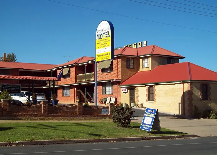 Poet'S Recall Motel