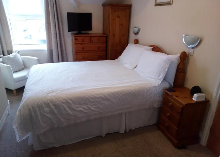 Dunsford Guest House