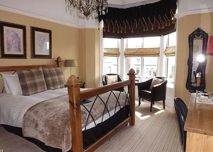 Ambassador Townhouse