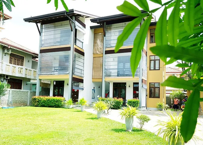 Sea Breeze Deluxe Inn