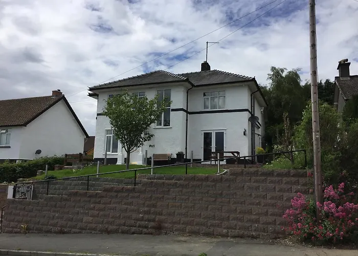 Bryn Derwen