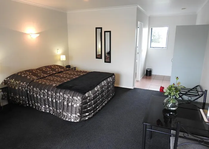 Tudor Lodge Motel Hawera