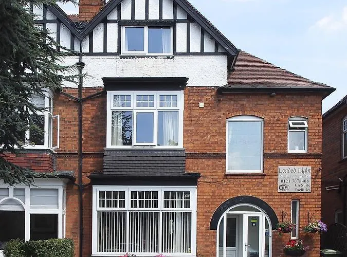 Leaded Light Guest House Solihull