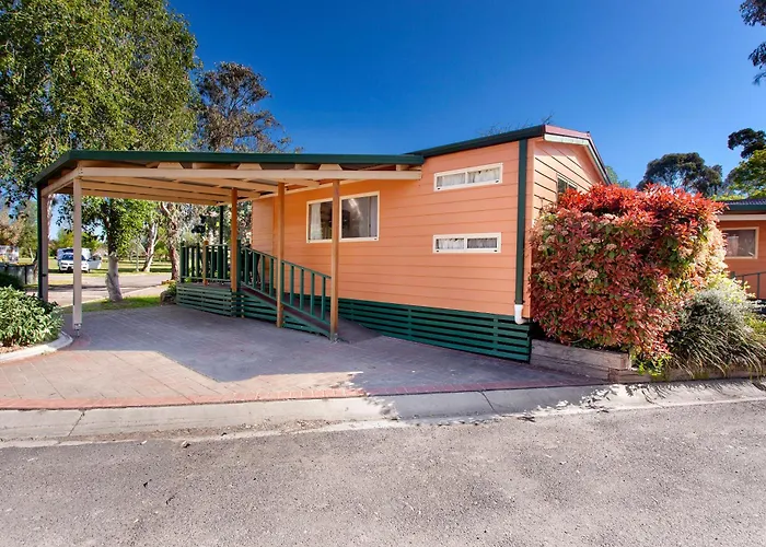 Armidale Tourist Park Hotel