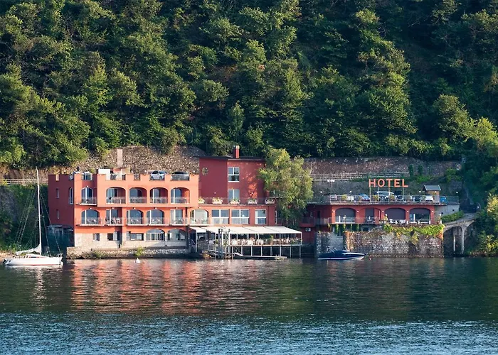Il Porticciolo Hotel Laveno-Mombello
