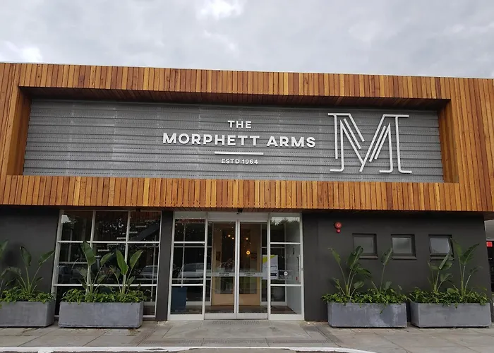 Morphett Arms Hotel