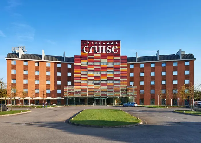 Hotel Cruise