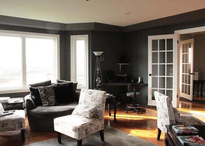 The Bayside Bed And Breakfast Bareneed