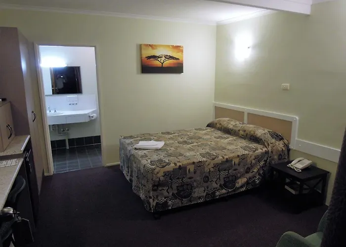 Biloela Centre Motel & Grevillea Steakhouse & Bar