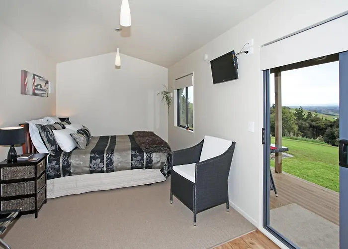 Auckland Country Cottages