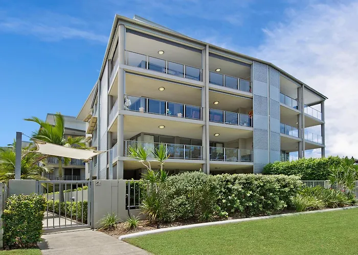 On The Bay Apartments