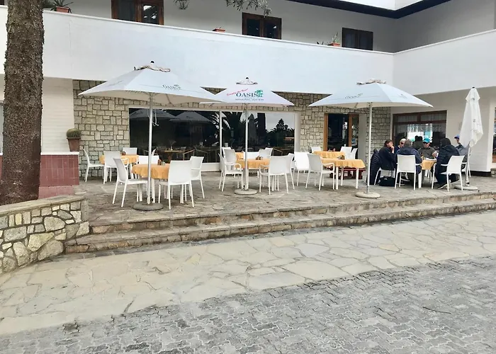 Hotel Schweizerhaus/Cafe Anton