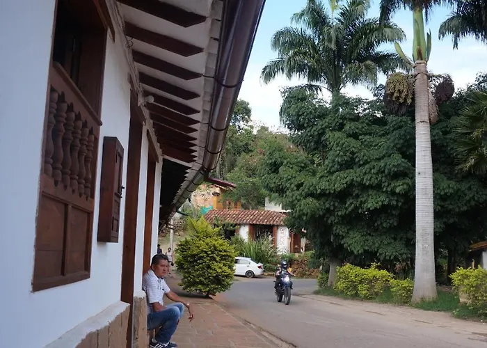 MONCOGUA Casa de Hospedaje