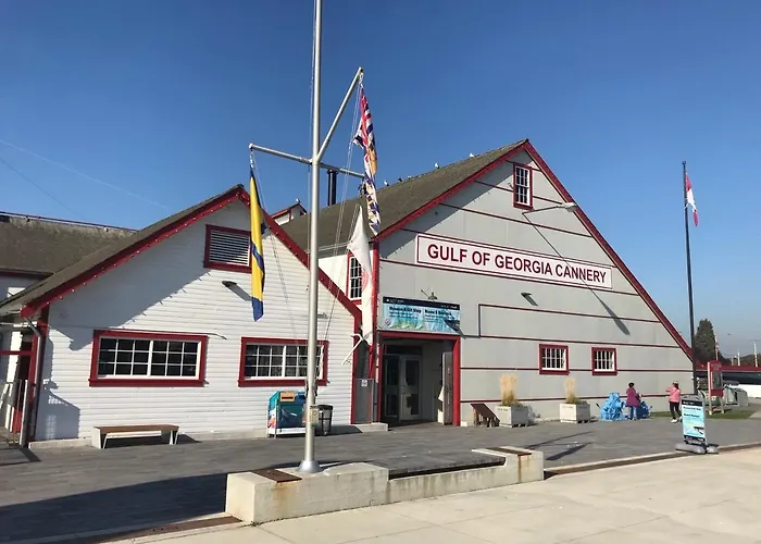 The Steveston Cafe & Hotel