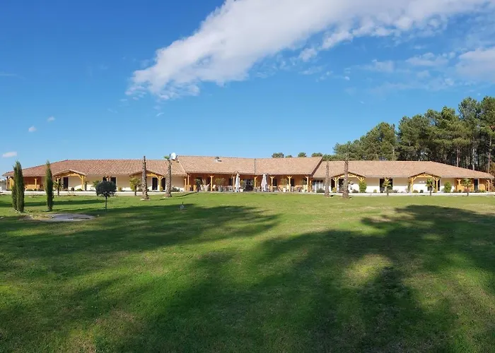 L'Hôtel du Lac Casteljaloux