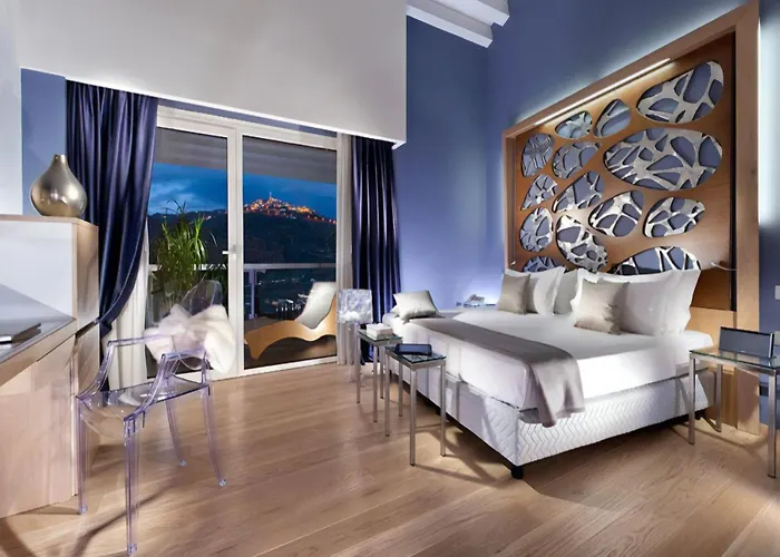 Bouganville Hill Resort & Wellness Space