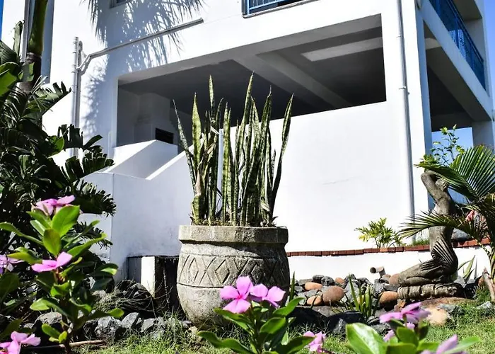 Santorini Guesthouse Amanzimtoti