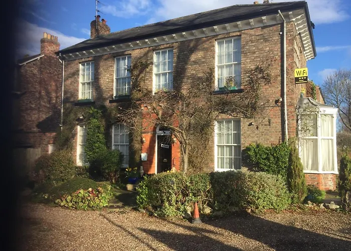 Holly Lodge York