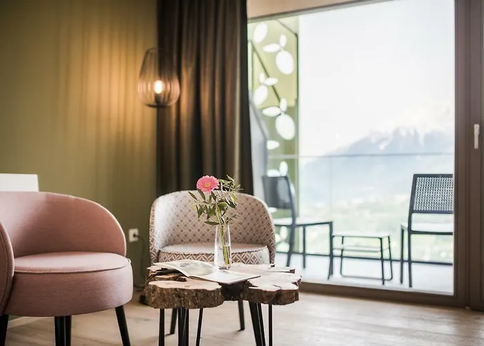 Oliven- & Genusshotel Hirzer Scena