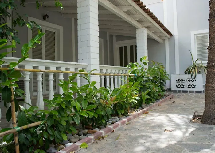 Paradise Beach Hotel