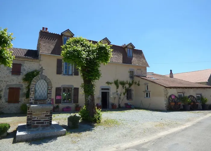L'Ancien Presbytère Chambres D'hote ou Gite Le Dorat