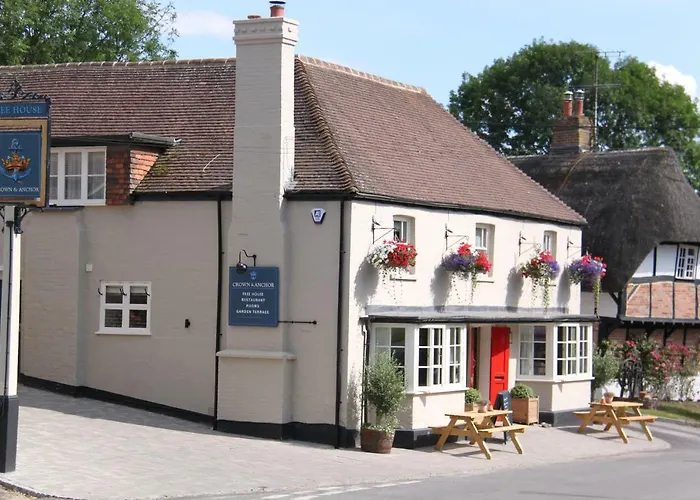 Crown And Anchor