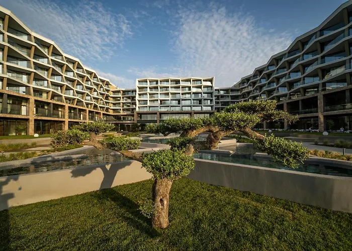 Wave Resort