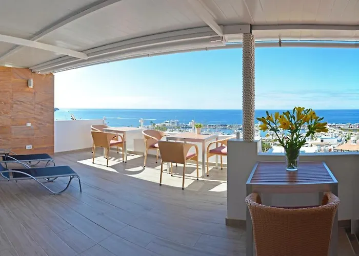 Bella Vista Sun Club
