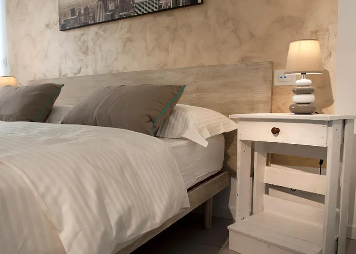 Le Suites - di fronte Ospedale Sacro Cuore