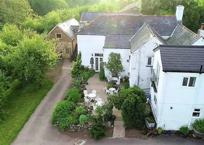 Broome Farm