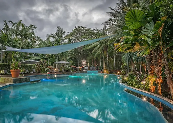 Oasis At Palm Cove