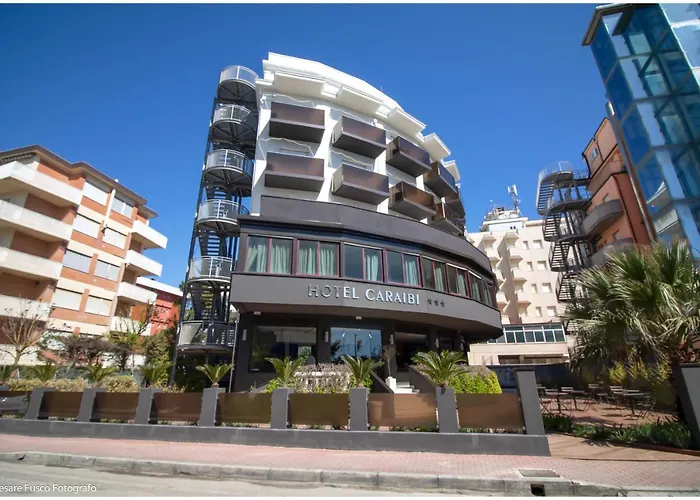 Hotel Caraibi - Long Breakfast Until 11-00 And Dinner