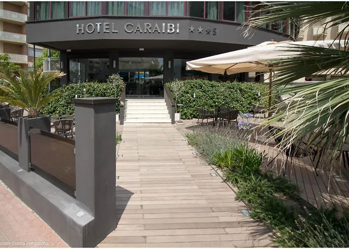 Hotel Caraibi - Long Breakfast Until 11-00 And Dinner