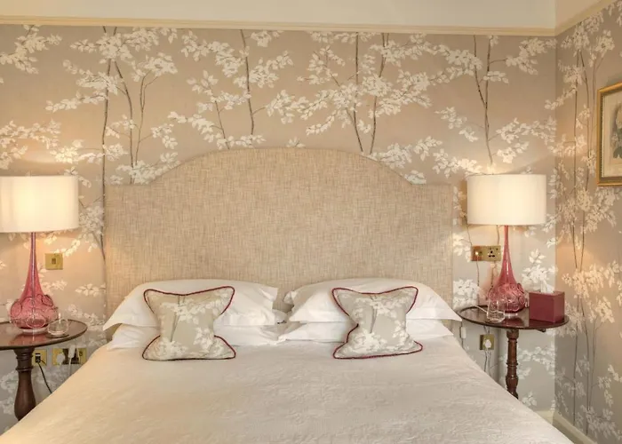 Hotel Gravetye Manor East Grinstead