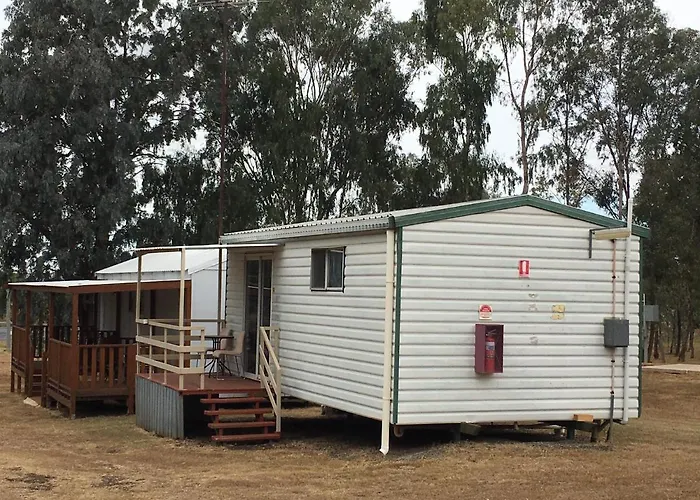 Oakridge Motel Tourist Park